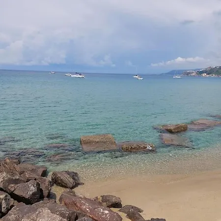 Al Porto 公寓 维博瓦伦蒂亚码头