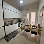 Al Porto Apartament Vibo Marina